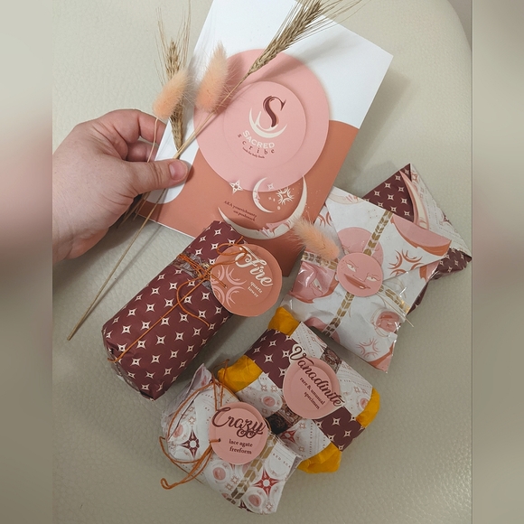 S CRYSTAL MYSTERY BOX ($85-145 retail value) - Picture 3 of 15